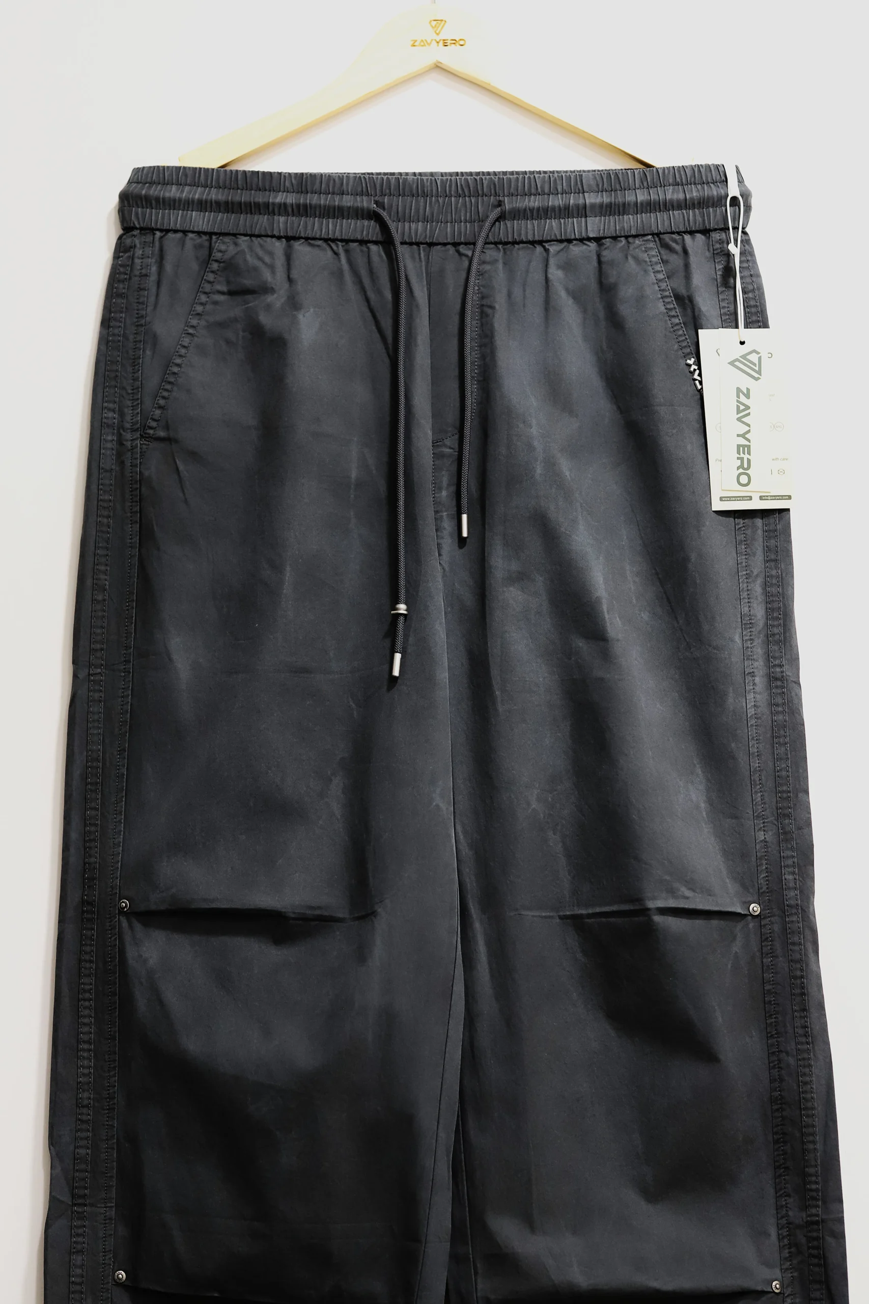 Men's Minimalist Black Baggy Trousers