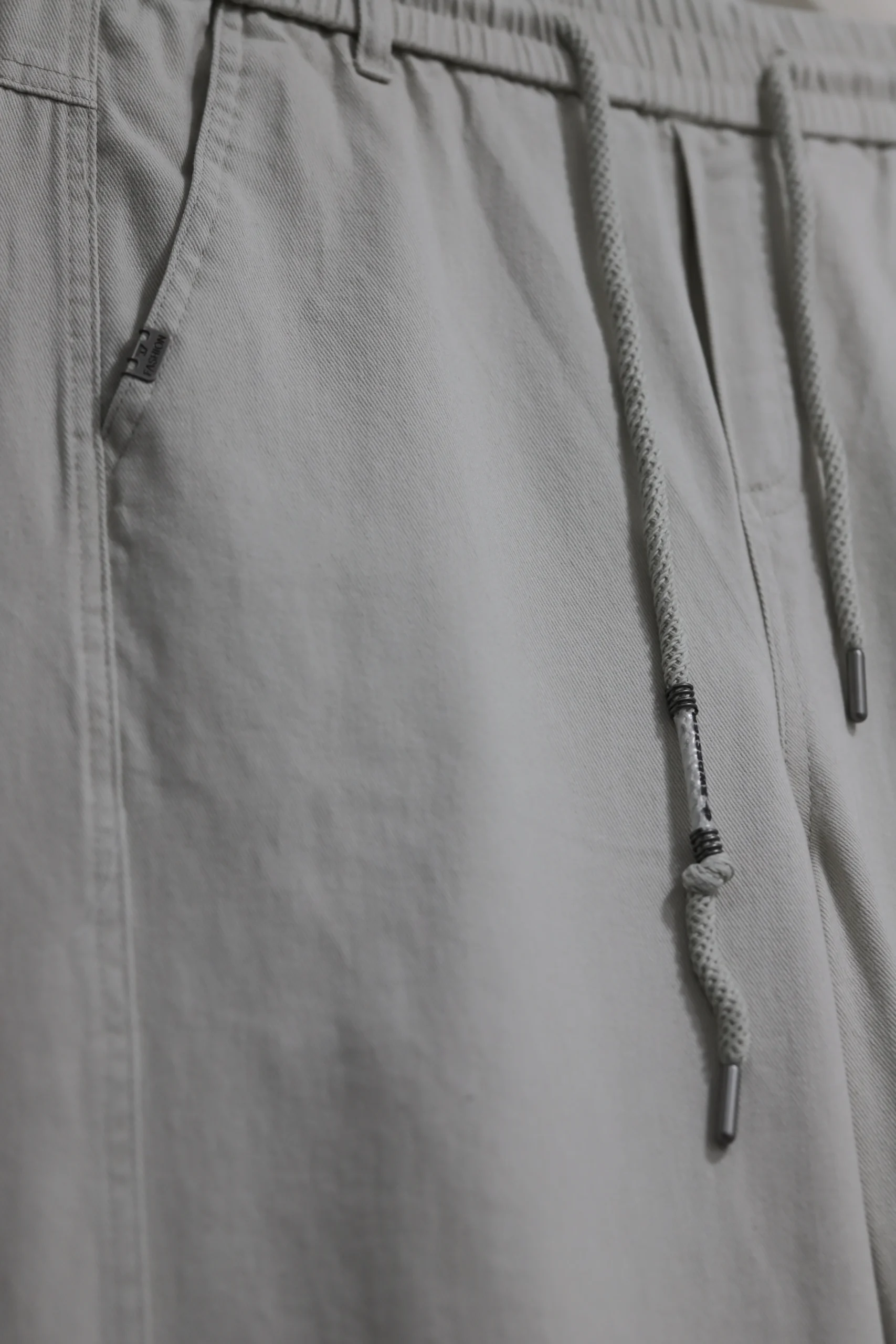 Men's Faded Grey Baggy Fit Denim Jeans - Image 3