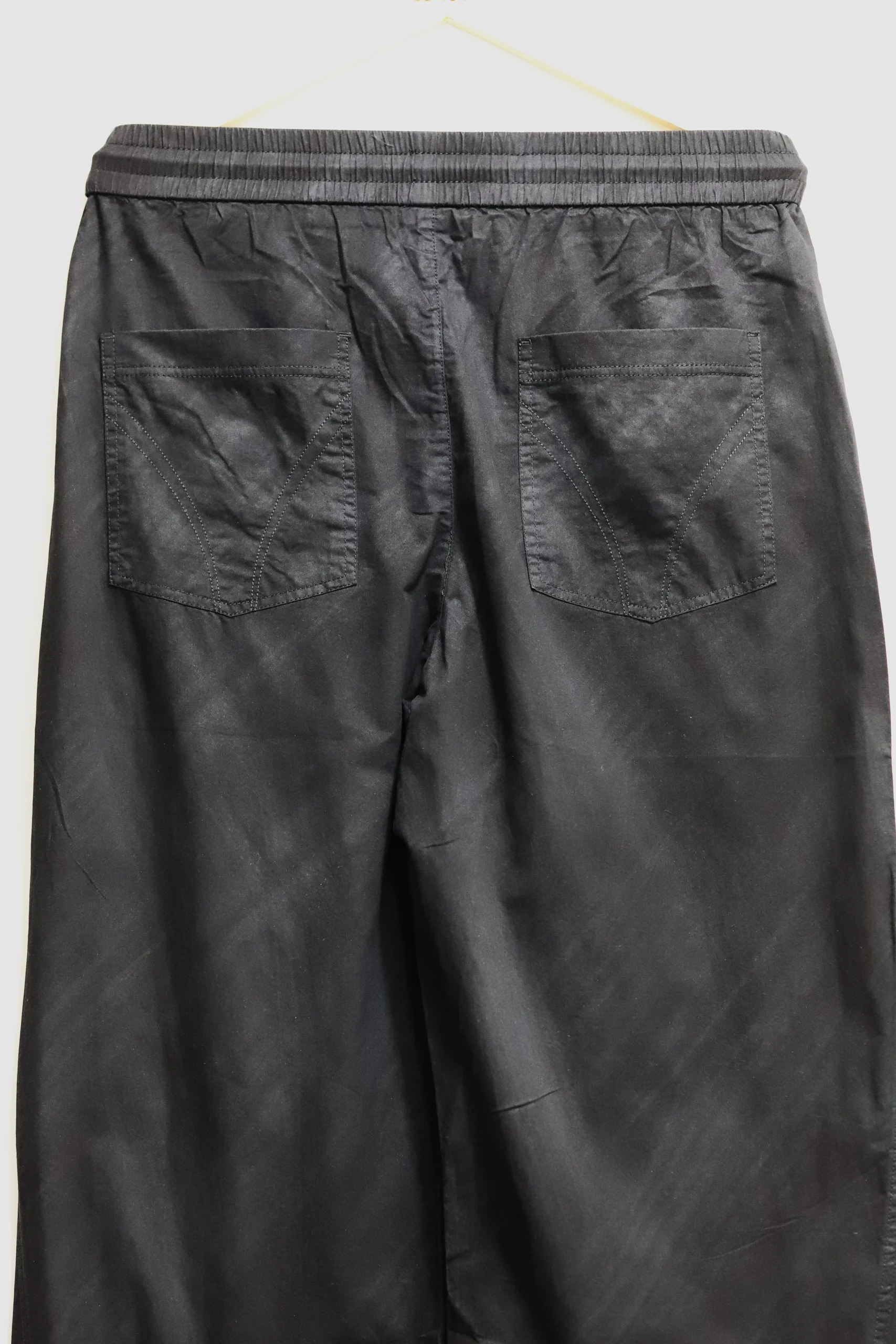 Men's Minimalist Black Baggy Trousers - Image 3