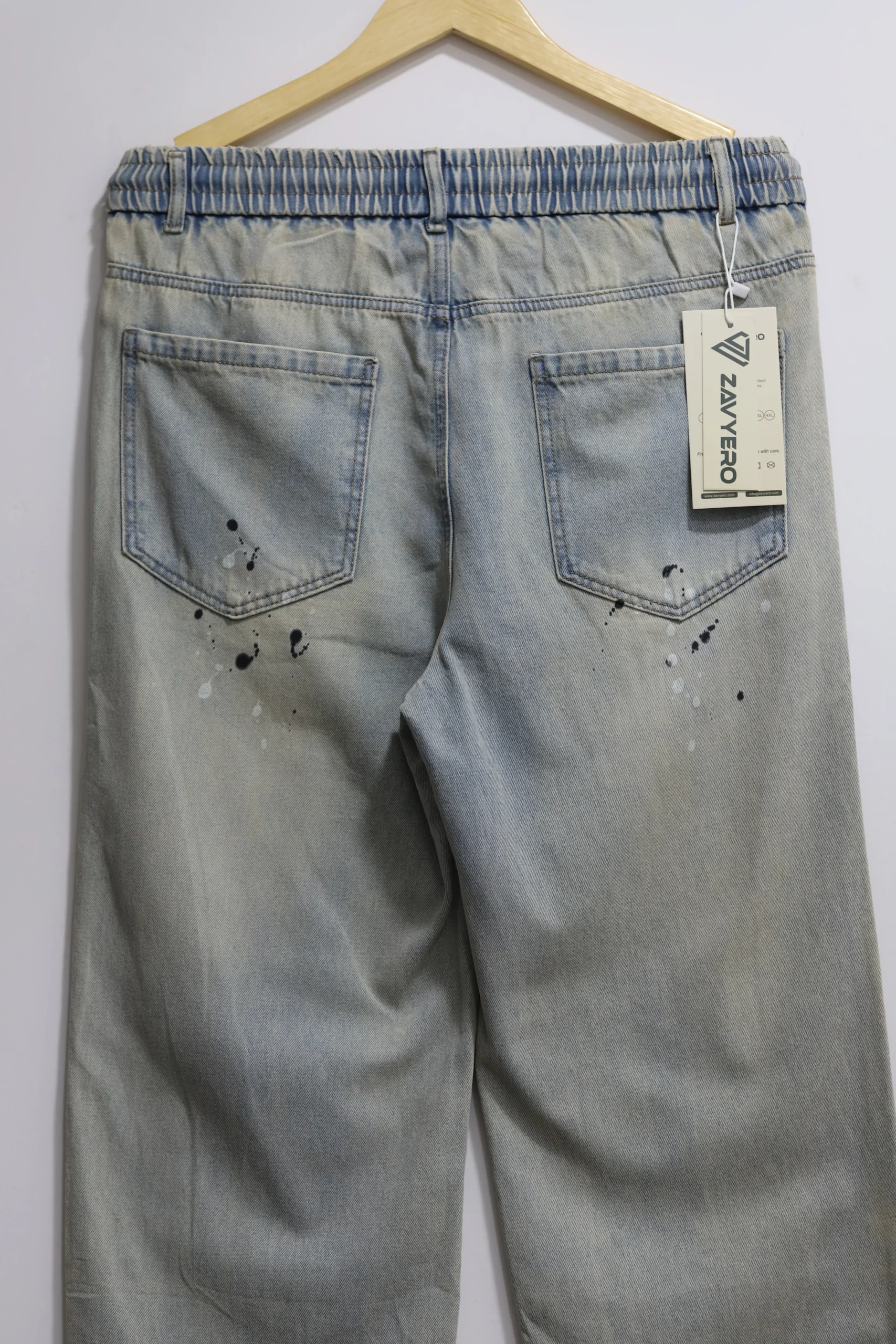 Men's Light Blue Vintage Wash Baggy Fit Jeans - Image 4
