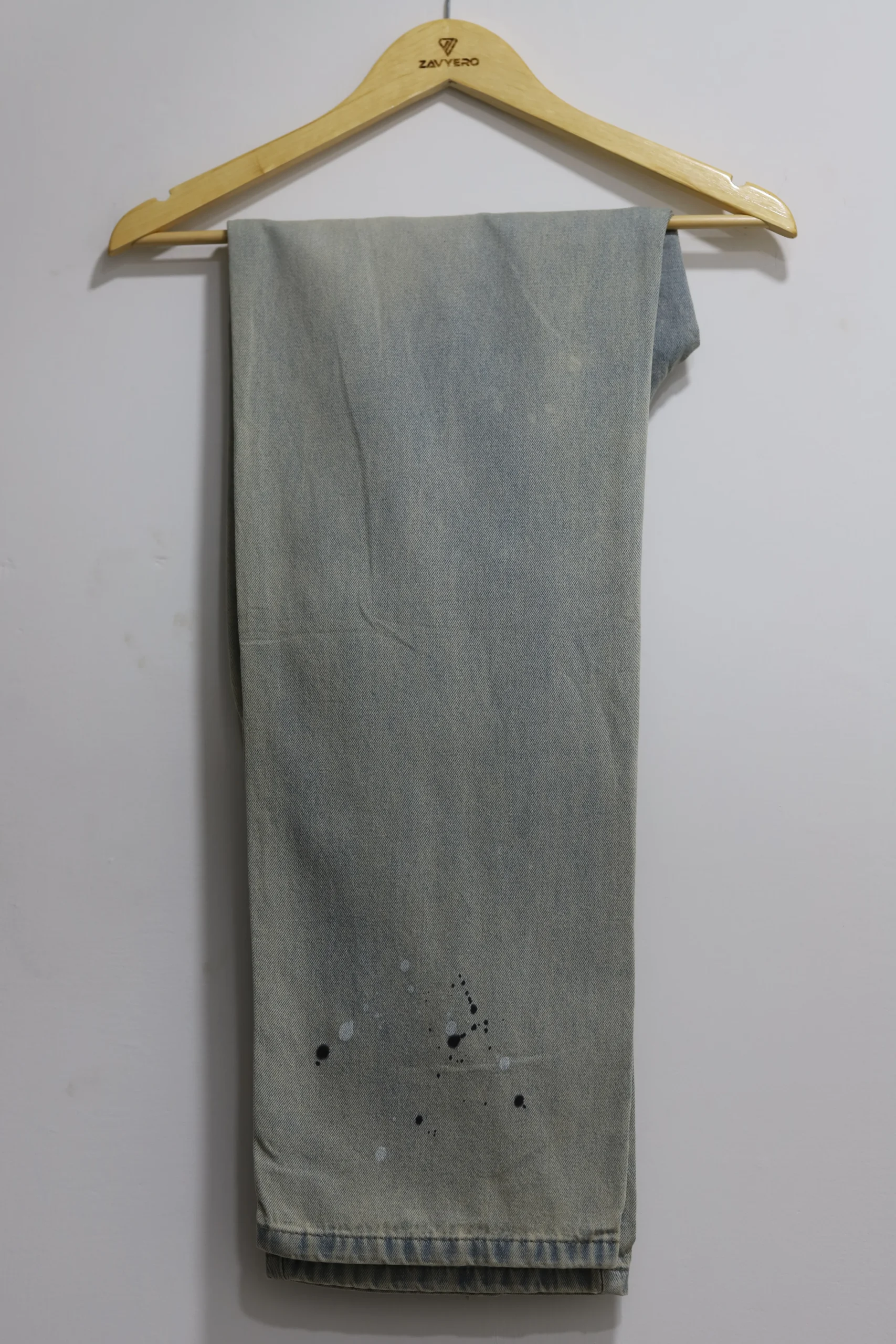 Men's Light Blue Vintage Wash Baggy Fit Jeans - Image 2