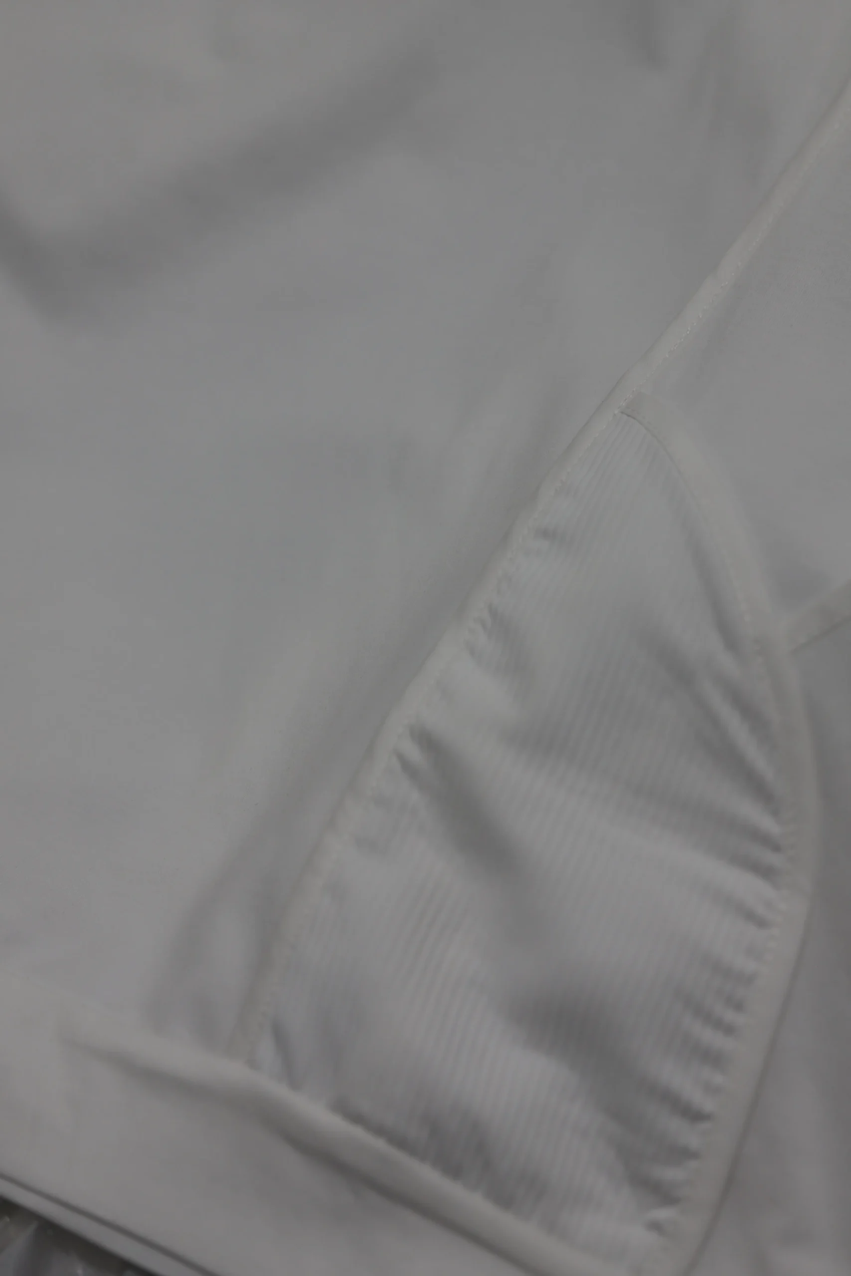 Men's Plain White Casual Cotton Shirt with Pockets - Image 3